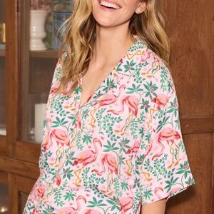 NWOT Printfresh Eco Satin Wildest Dreams TOP ONLY in Flock of Flamingos Size M